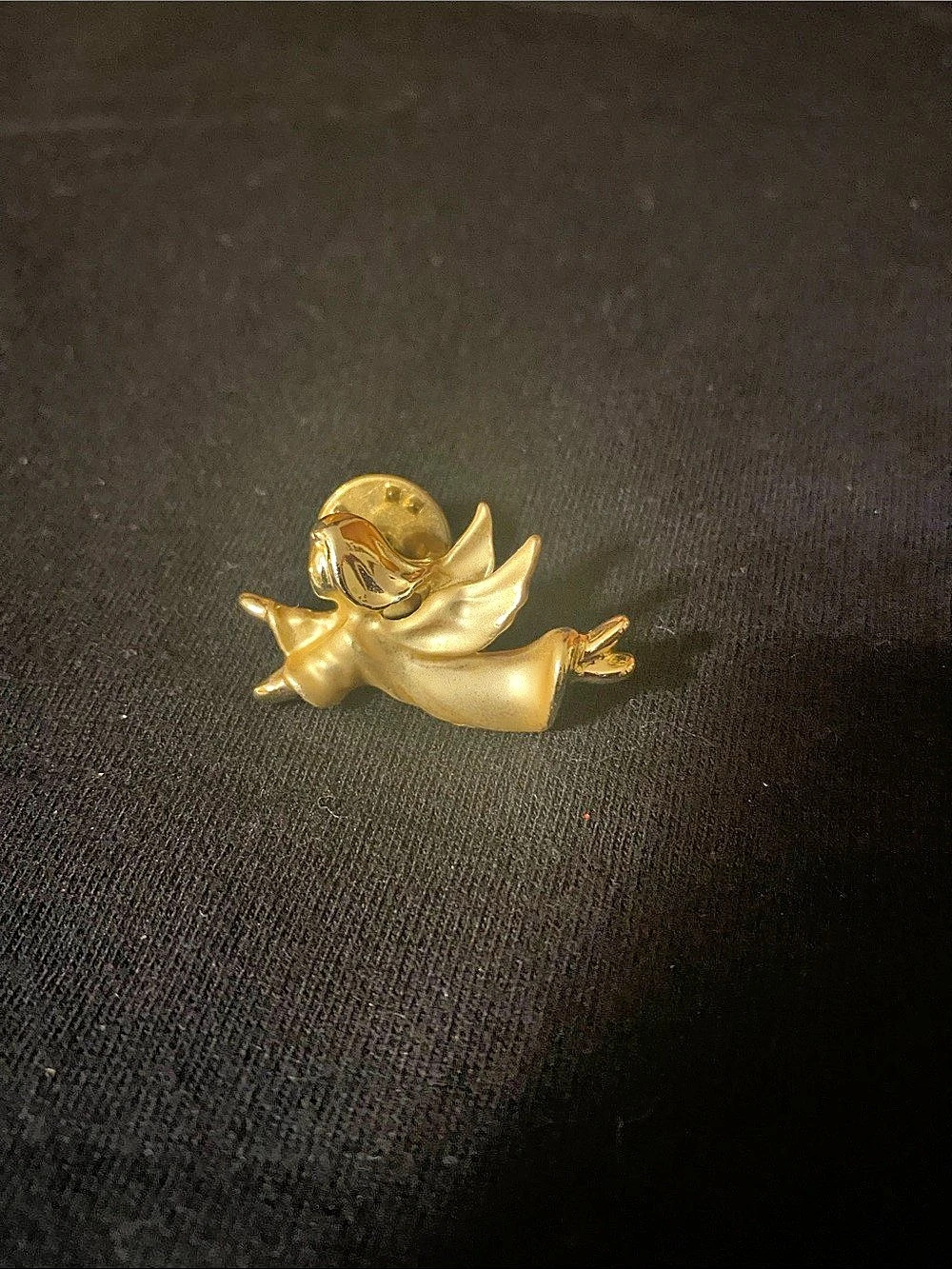 Gold-Tone Angel Brooch 1”W